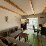 Apartment Sandra Free Private Parking
